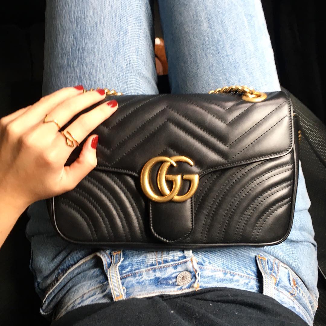 START IT UP: DESIGNER’S HANDBAG COLLECTION